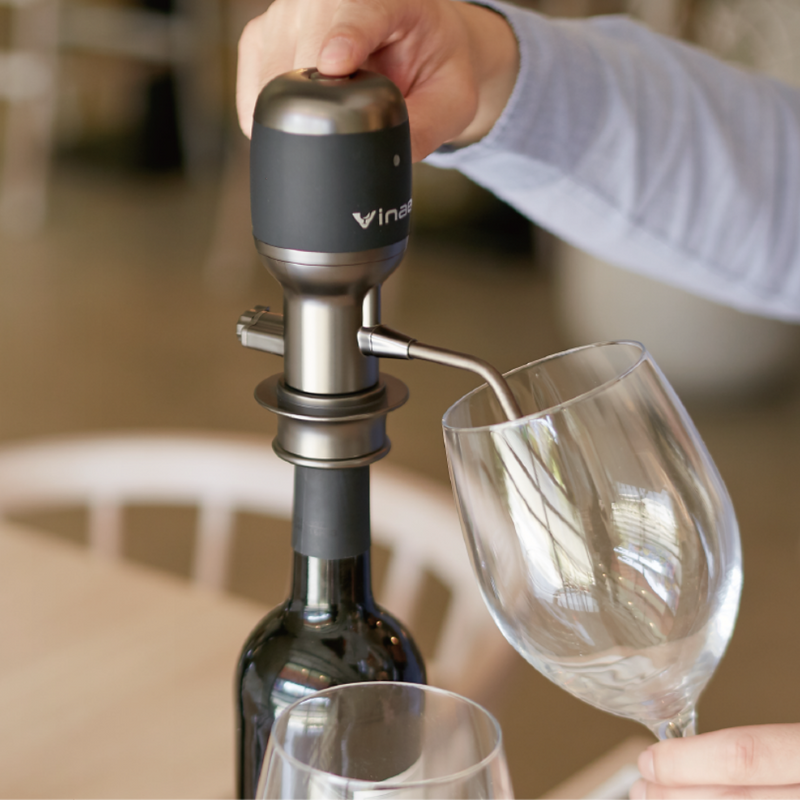 Vinaera Pro Instant Adjustable Electronic Wine Aerator instant decanting of white wine