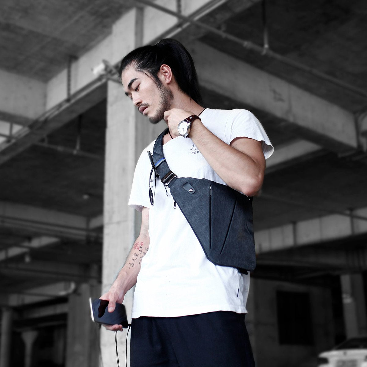 FINO IV Chest Bag #niid #chestbag #mensbag #travel #cycling #goodthing  #musthave #bag #fashion | Instagram